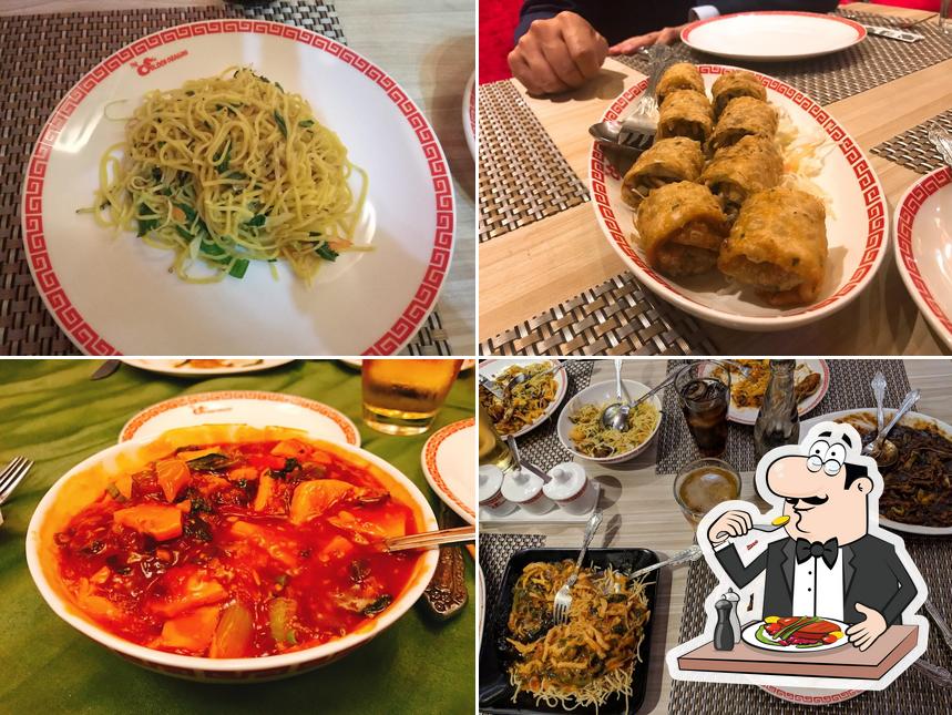 Food at The Golden Dragon