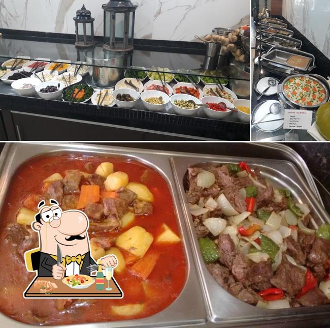 Platos en CasaBlanca Restaurante