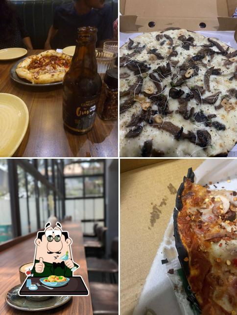 Food at Van Dough Cafe & Pizzeria