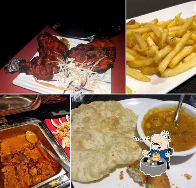 Meals at The Grand Zaayeqa