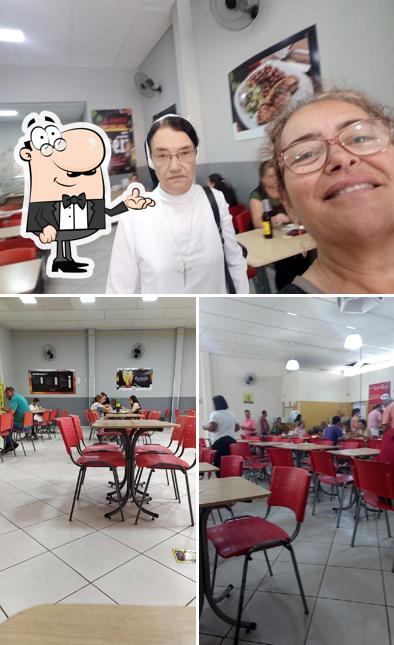 Veja imagens do interior do Sr Tempero Restaurante