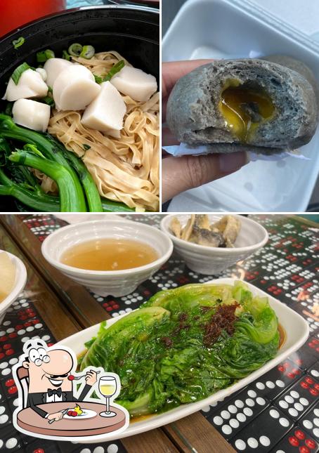 Plats à Beefing with 7 Authentic HK Style Cuisine 七爺清湯腩