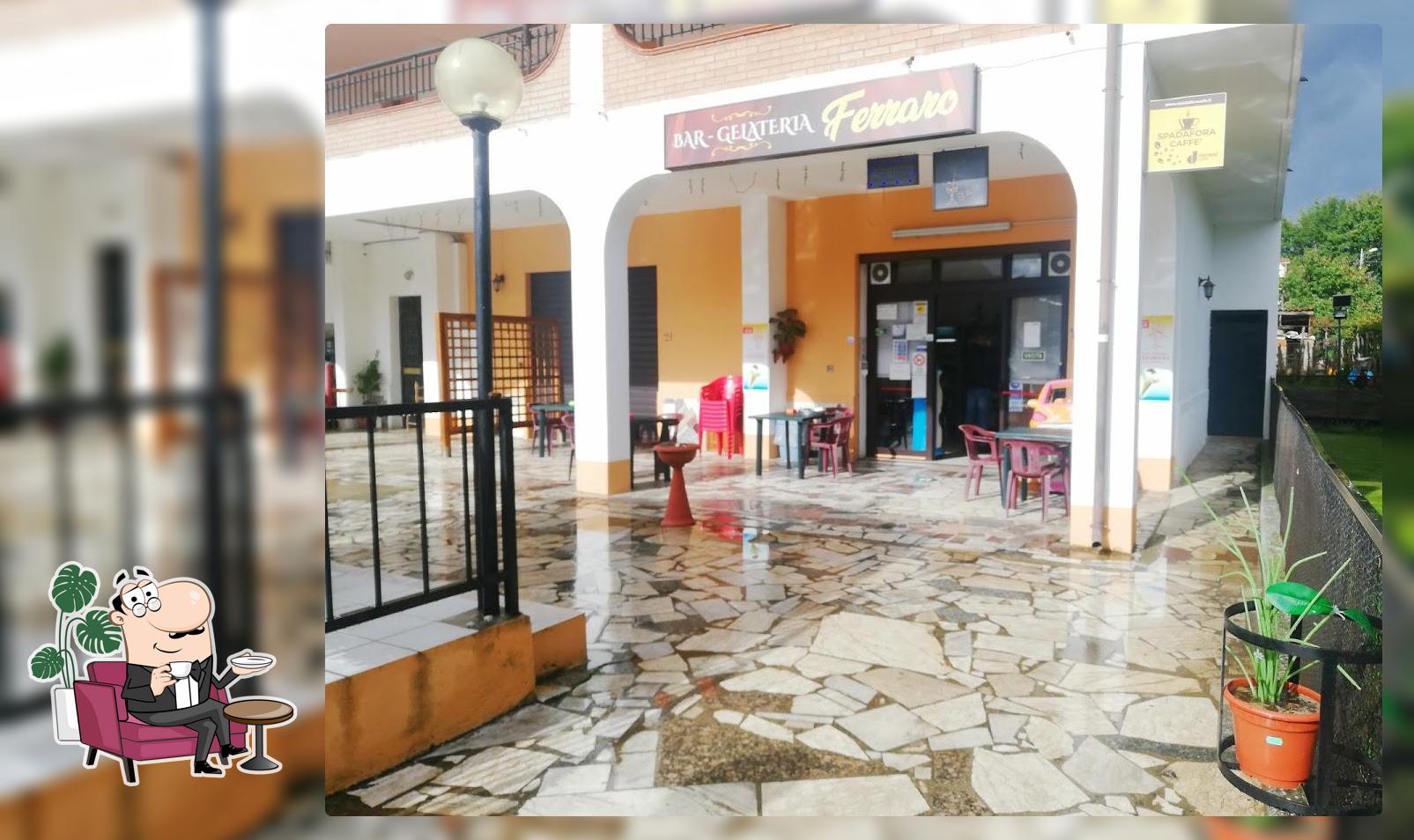 L'intérieur de Bar Gelateria Ferraro