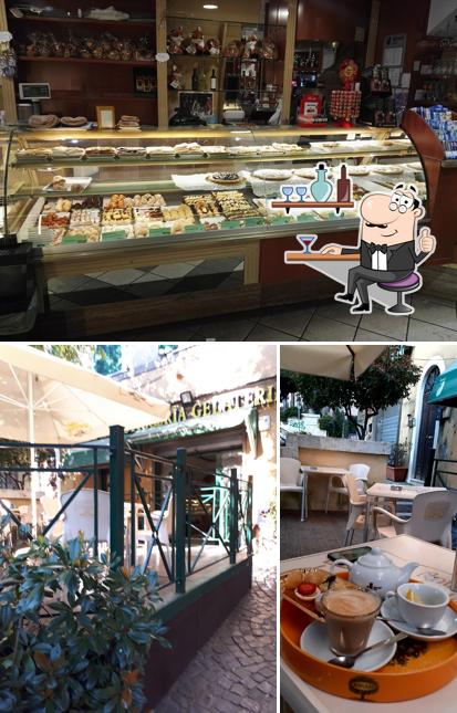 La immagine della interni e esterno di Bar Pasticceria Roma