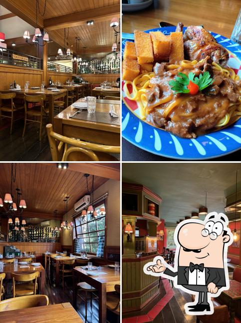 Sente em uma das mesas no Galeto Mamma Mia - Gramado