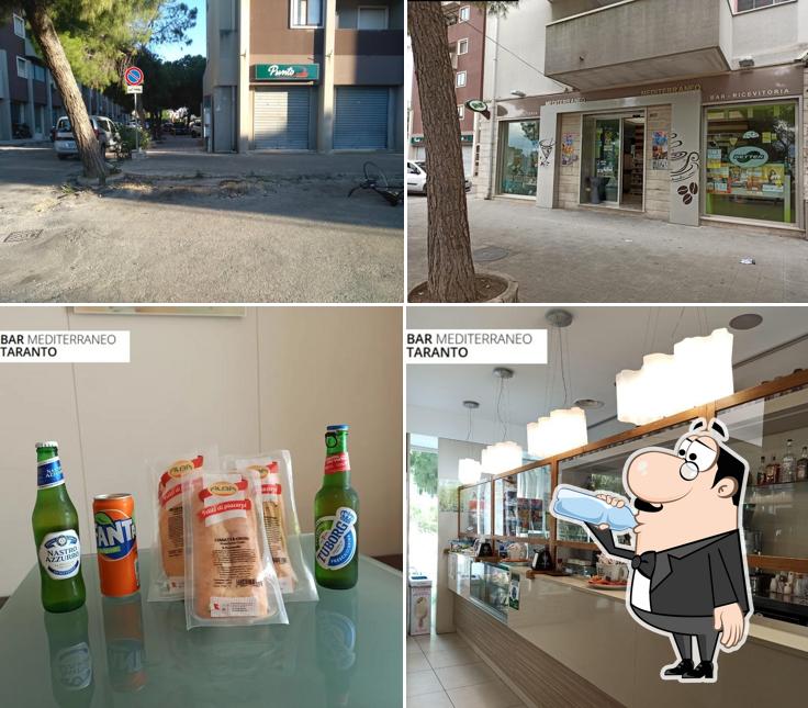 Guarda la foto che mostra la bevanda e esterno di Bar Mediterraneo - Talsano