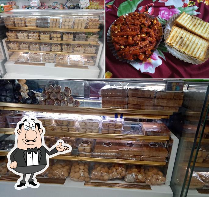 The image of Mootoz bakery’s interior and food