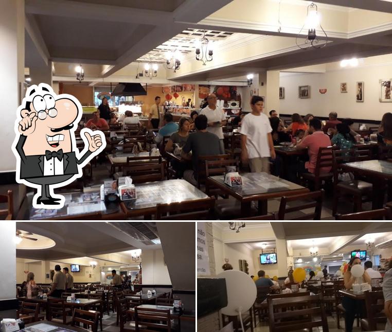 O interior do Restaurante Tradição Imperial Gelli