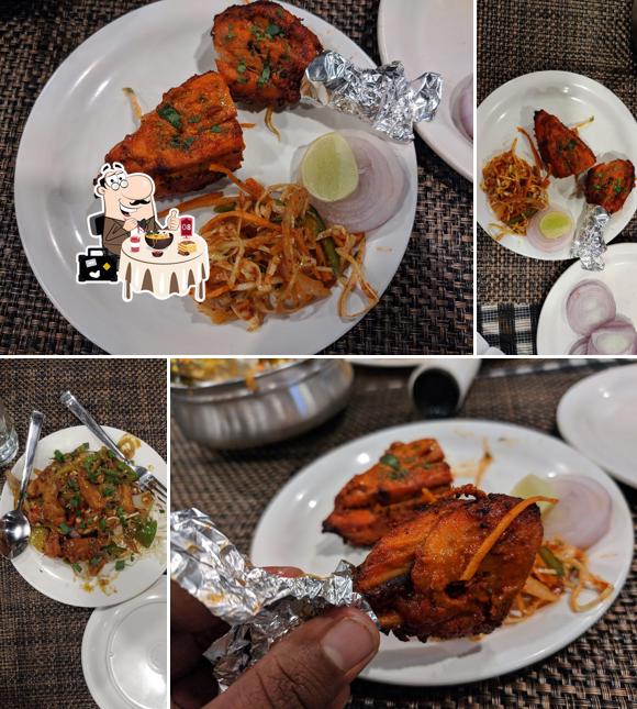 Tandoori chicken at Hotel Farmaish