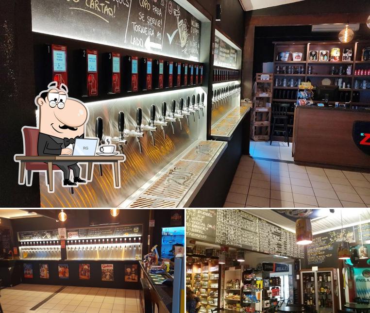 Sente em uma das mesas no Zuffa Choperia em Joinville