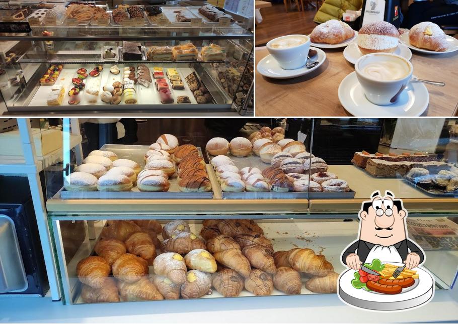 Platti al Pasticceria Reinhard