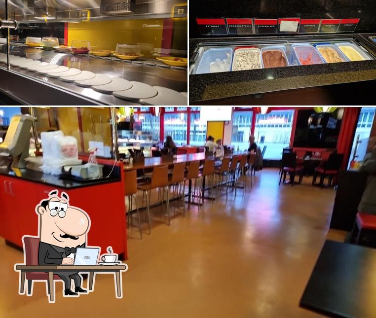 Dai un'occhiata agli interni di Peking Garden