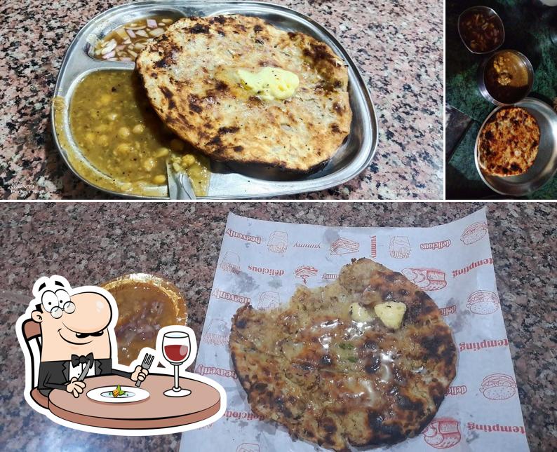 Meals at Arshi Kulcha Corner - Best Amritsari Tandoori Kulcha Best Amritsari Kulcha in Amritsar Best Kulcha Near Golden Temple