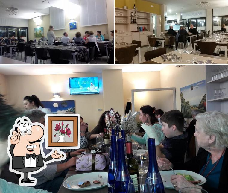 Dai un'occhiata agli interni di Ristorante Pizzeria Lo Stroncapane