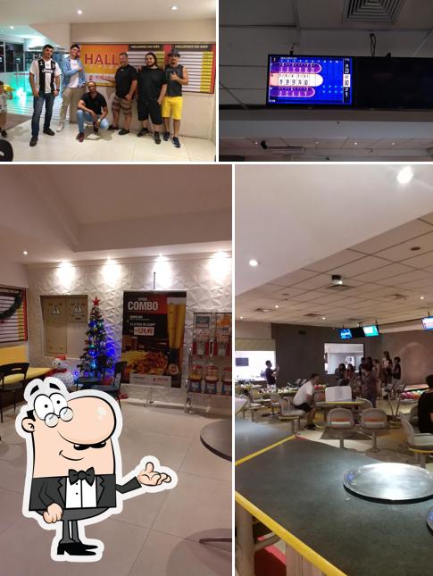 O interior do BOLICHE LITORAL PLAZA