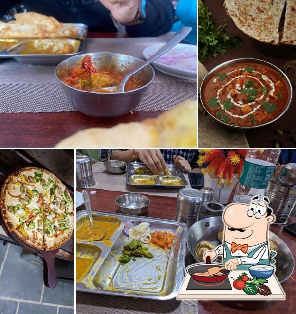 Chicken curry at Agarwal Restaurant