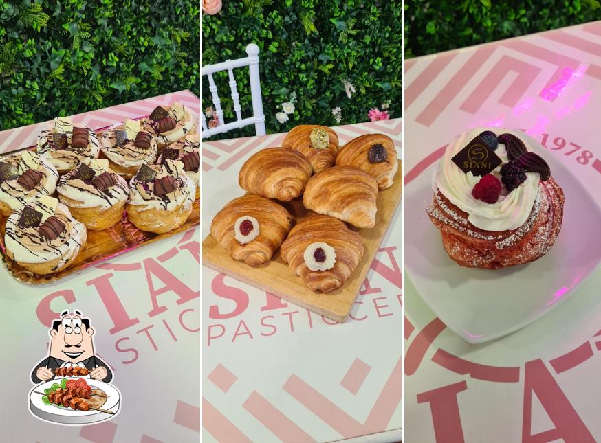 Cibo al Bar Pasticceria Siani s.r.l.s