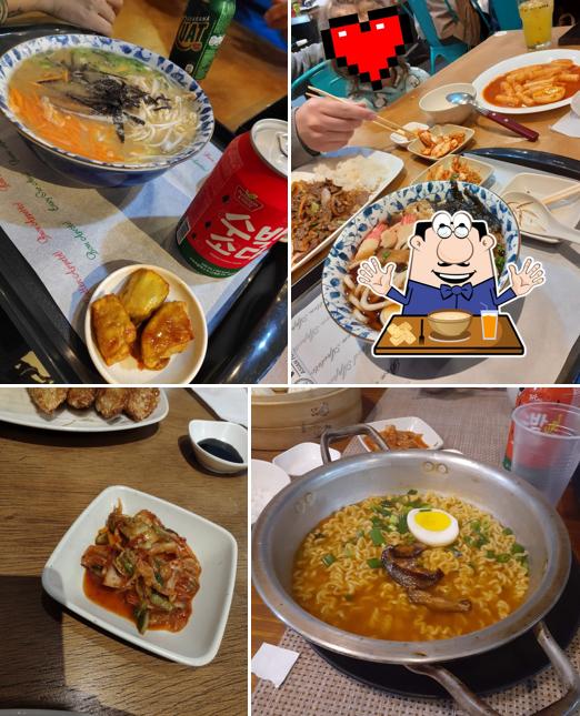 Platos en Yami Asian Food