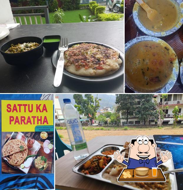 Clam chowder at Baba Taraknath Tiifin Service & Cafe