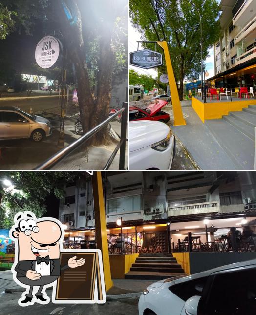 O exterior do JSK Burgers - Adrianópolis