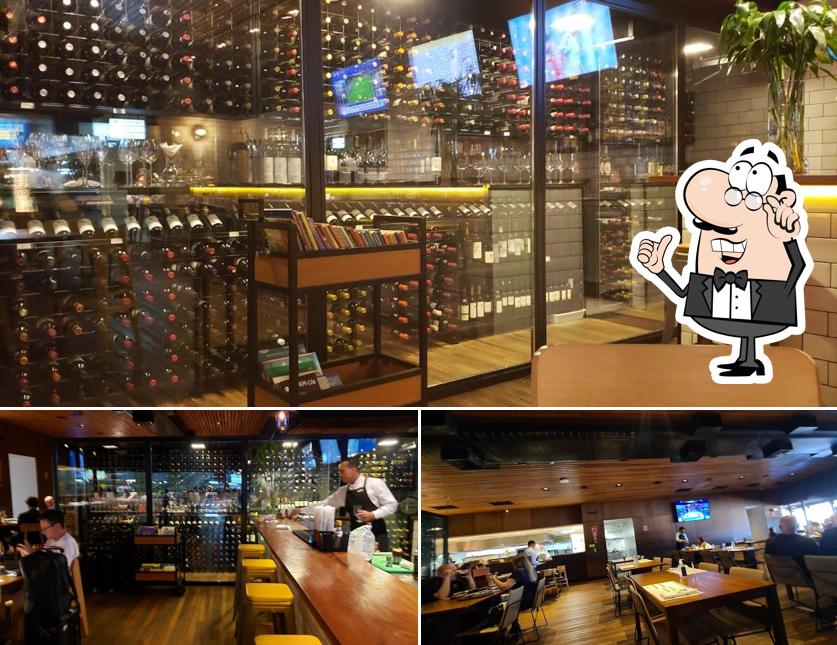 Veja imagens do interior do Cortés Asador