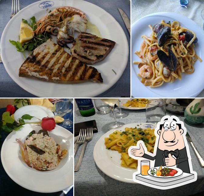 Platti al La compagnia del Concord On The Sea