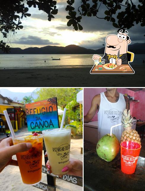 A comida e exterior do restaurante