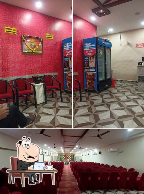 The interior of VFR A/C FAMILY RESTAURANT