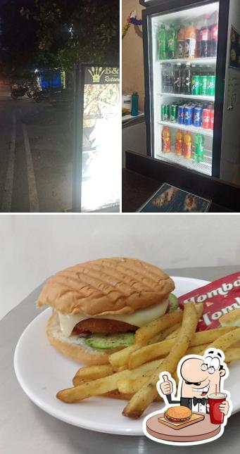 Hamburger at Ara Kitchen