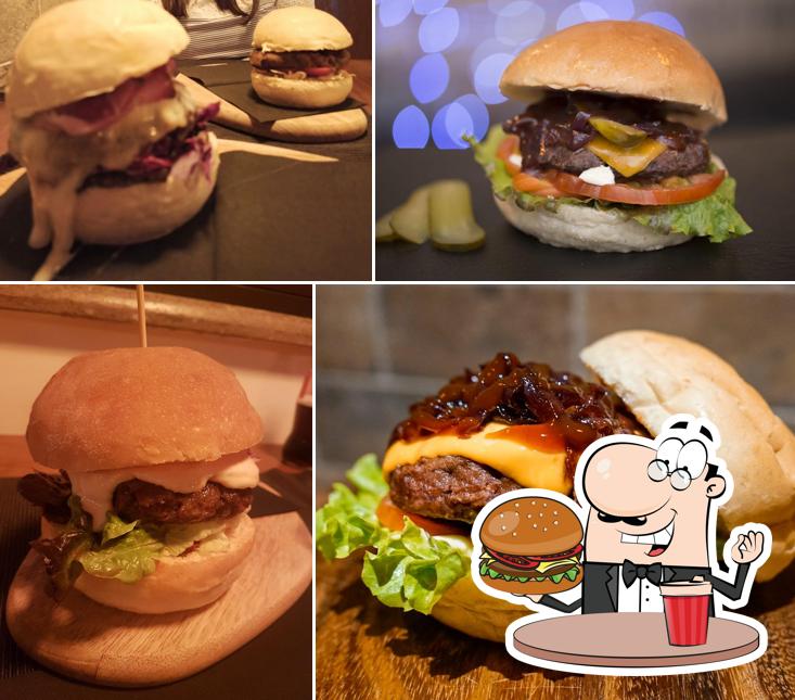 Gustati uno dei tipi di hamburger disponibili a Mockingbird