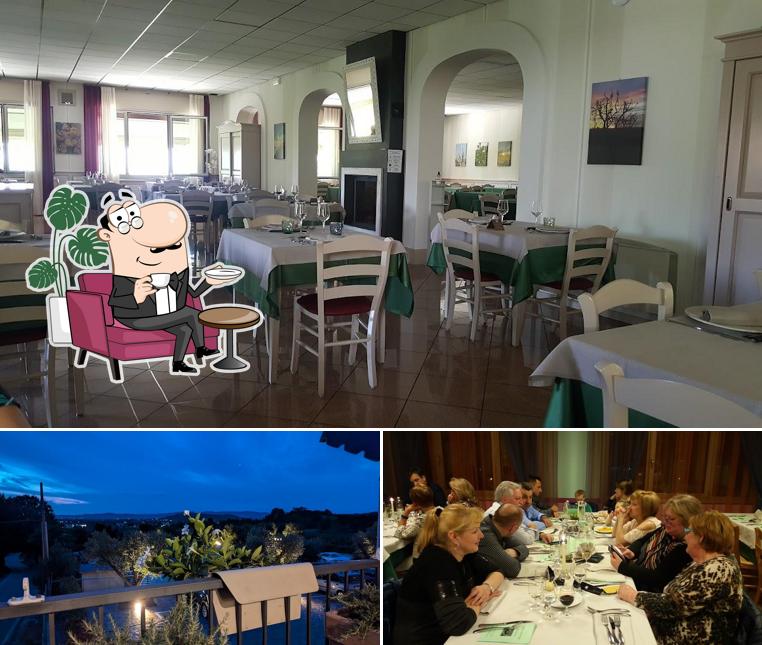 Gli interni di Trattoria Antica Santimaria