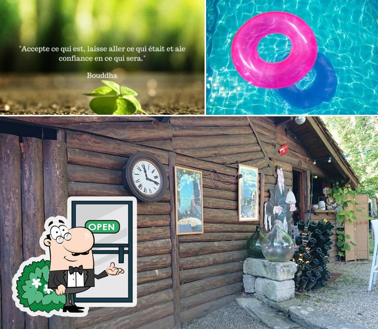 Jetez un coup d’œil à quoi ressemble Chez Titut à l'extérieur