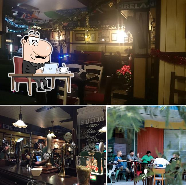 Dai un'occhiata agli interni di Dorian Gray Public House