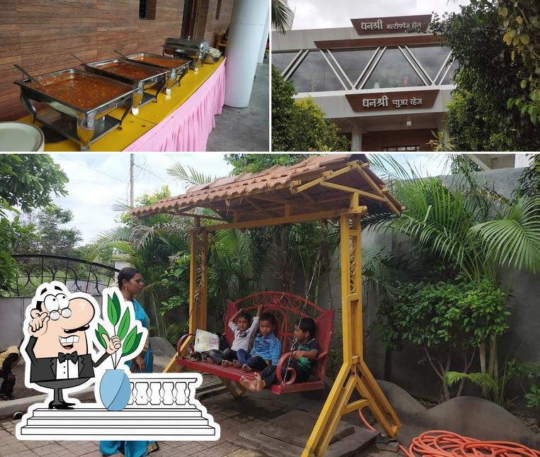 The exterior of Dhanashree (Pure Veg)