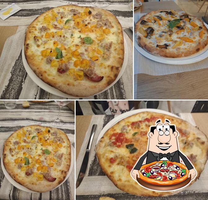 Prova una pizza a L'Uliveto sea view restaurant