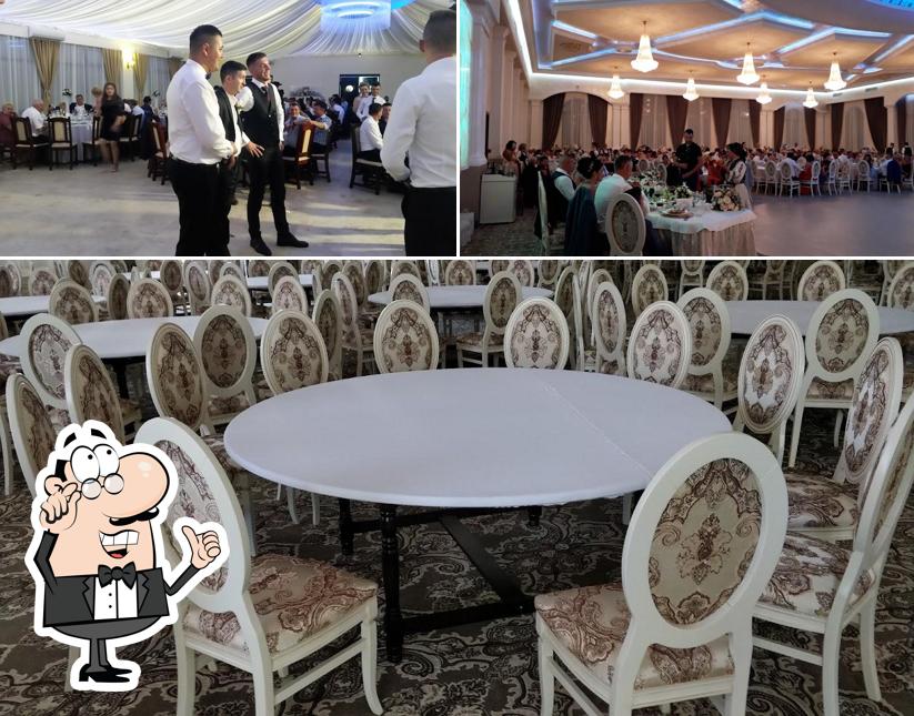 Installez-vous à l'une des tables de Colț de Rai