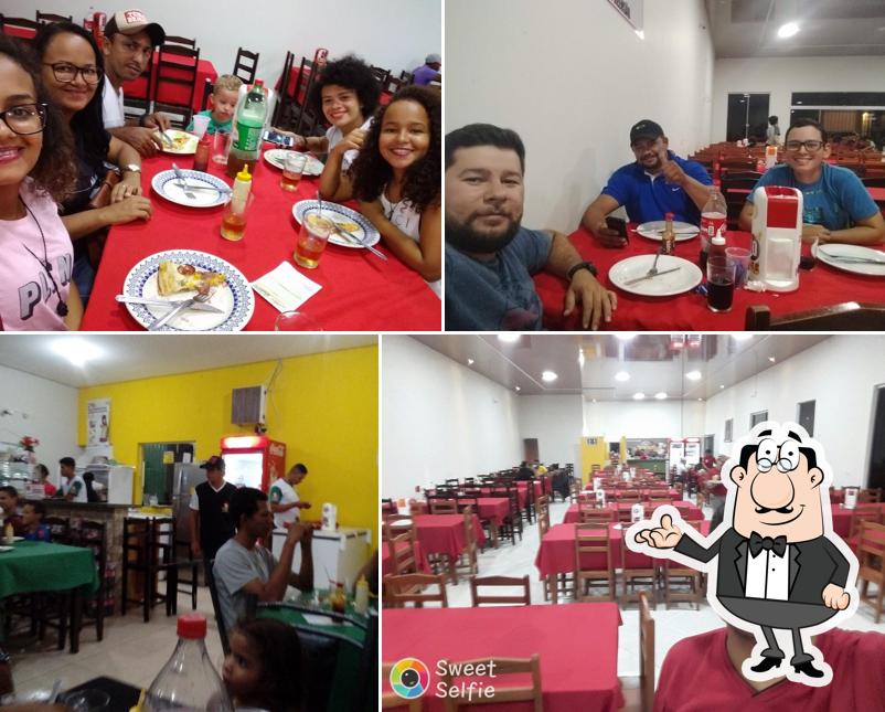 Veja imagens do interior do Delivery Pizza Dez