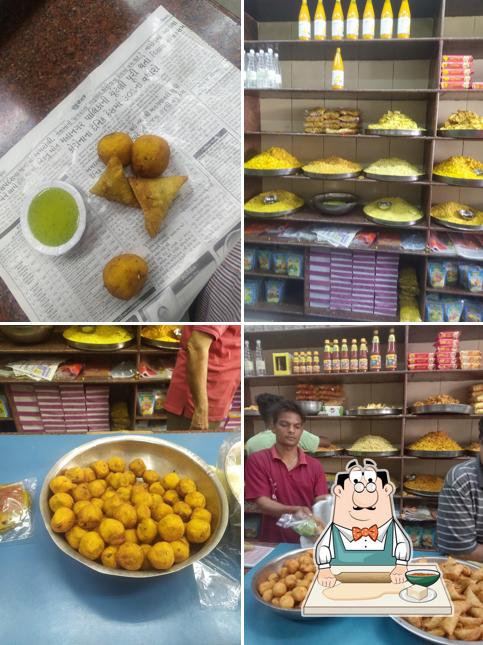 Samosa at Mama Patiswala