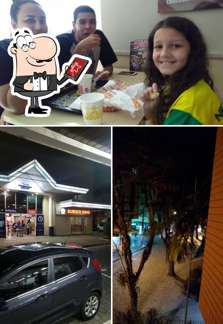 Veja imagens do exterior do Burger King