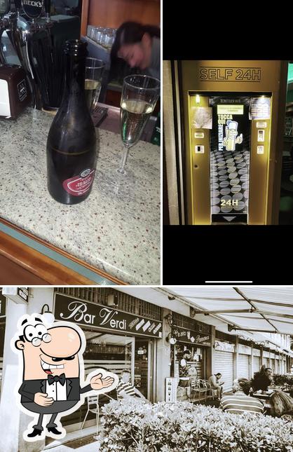 Foto di Bar Verdi Trezzano sul naviglio WESTERN UNION - PARTNER ELFBAR LOST MARY