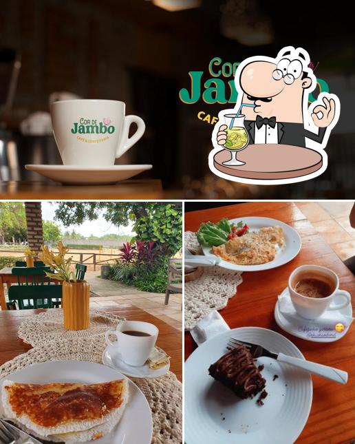 Cor De Jambo Café
