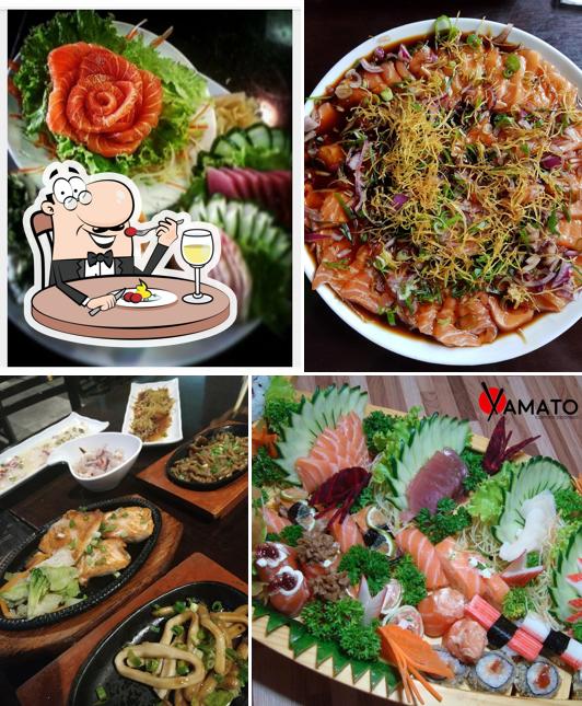 Comida em Restaurante Yamato Culinária Japonesa