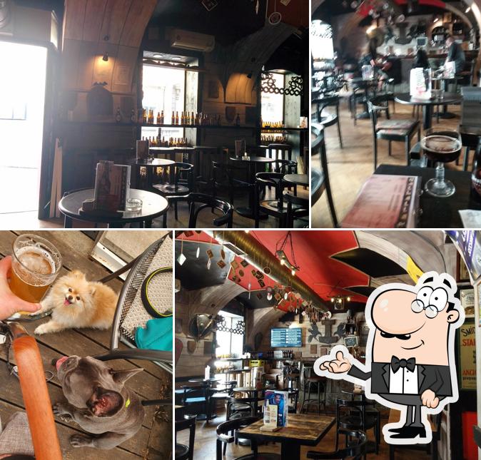 Gli interni di Valhalla beer bar