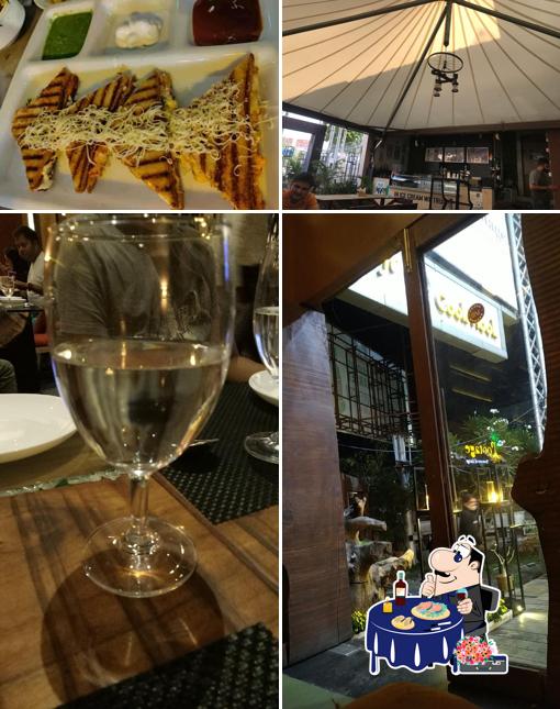 Order seafood at Cafe cook hook