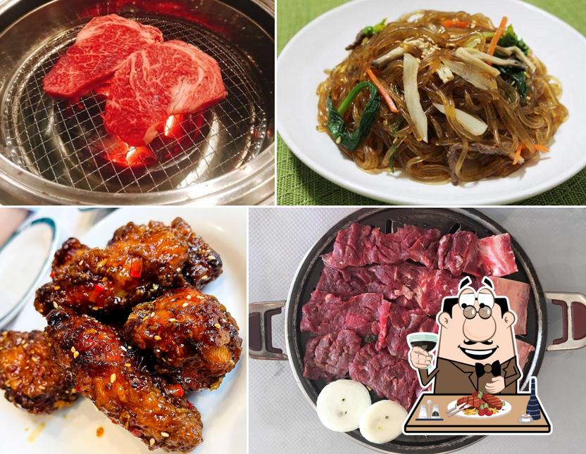 Commandez des plats à base de viande à MORANN 모란식당 le seul spécialisé dans les aliments nord-coreens