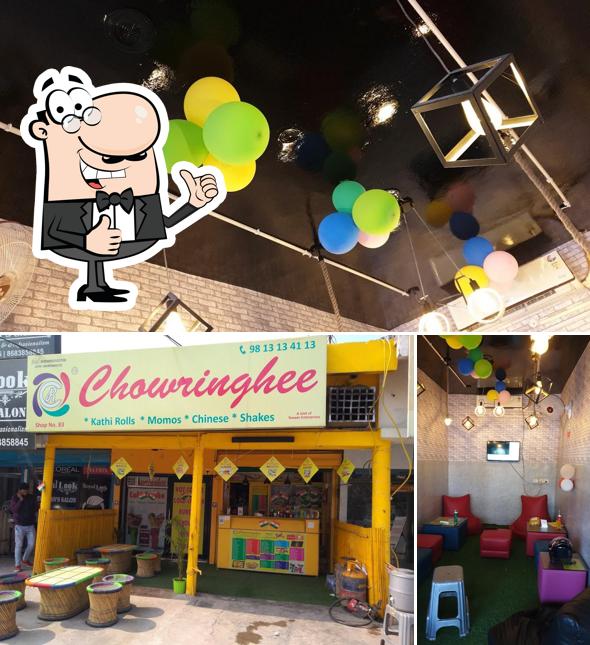 Here's a pic of Chowringhee kathi roll