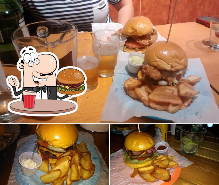 Deguste um dos hambúrgueres servidos no Afonso Burgerbar