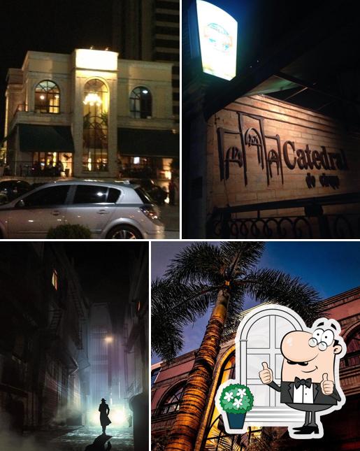 Desfrute da vista da área externa do Catedral do Chopp