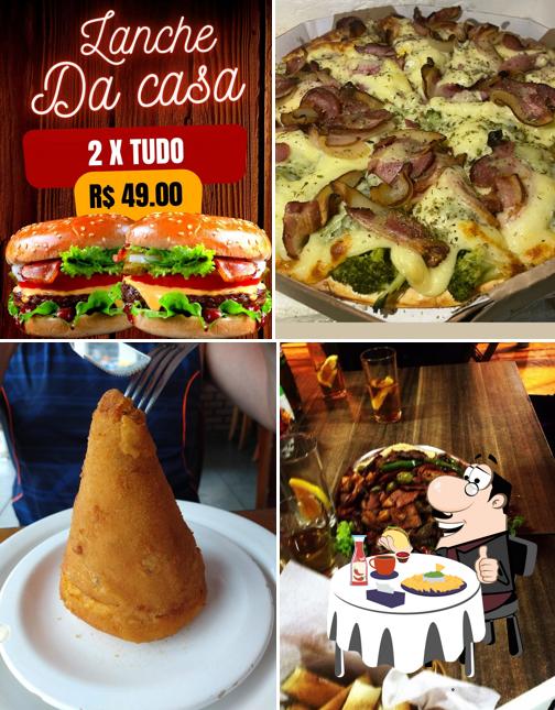 Hambúrguer em Adriano Lanches