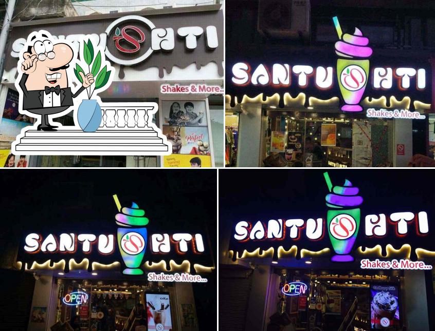 The exterior of Santushti